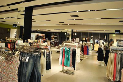 登封商场里的店面怎么装修?